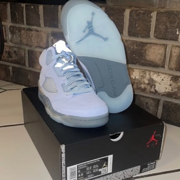 Jordan 5 Retro “Blue Bird”
